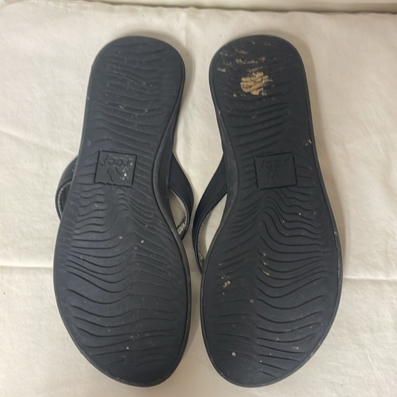 Women’s size 8 reef flip-flops - Picture 2 of 3